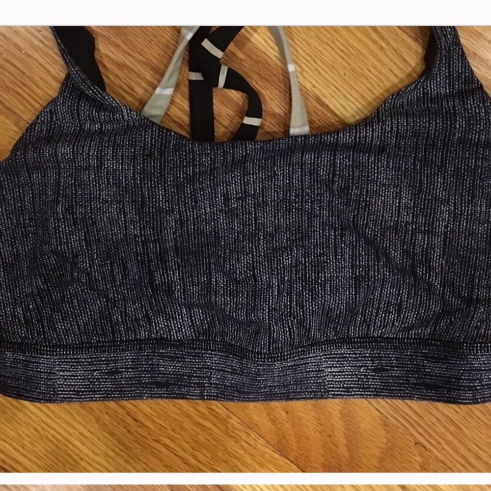 Lululemon sports bra